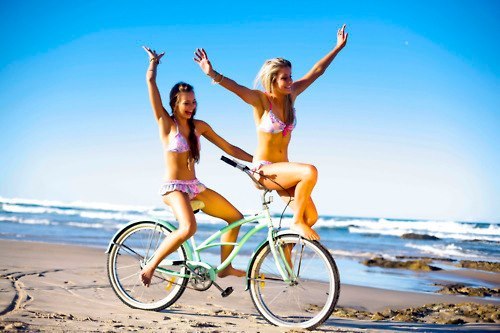alone-beach-beautiful-bike-Favim.com-943259
